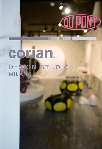 Обновленный адрес и новый облик «Дизайн студии DuPont™ Corian® в Милане»